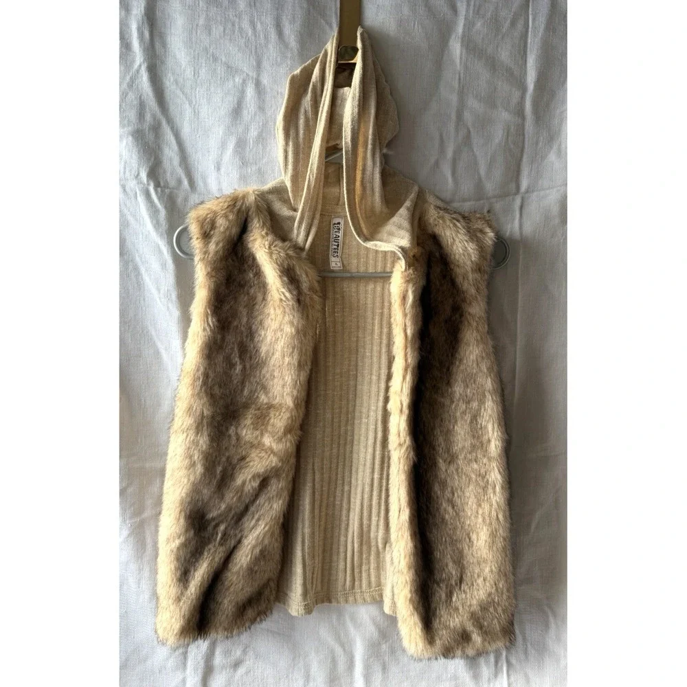 Beautees Girls Faux Fur‎ Beige Vest XL Hooded
